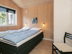 3 bedrooms