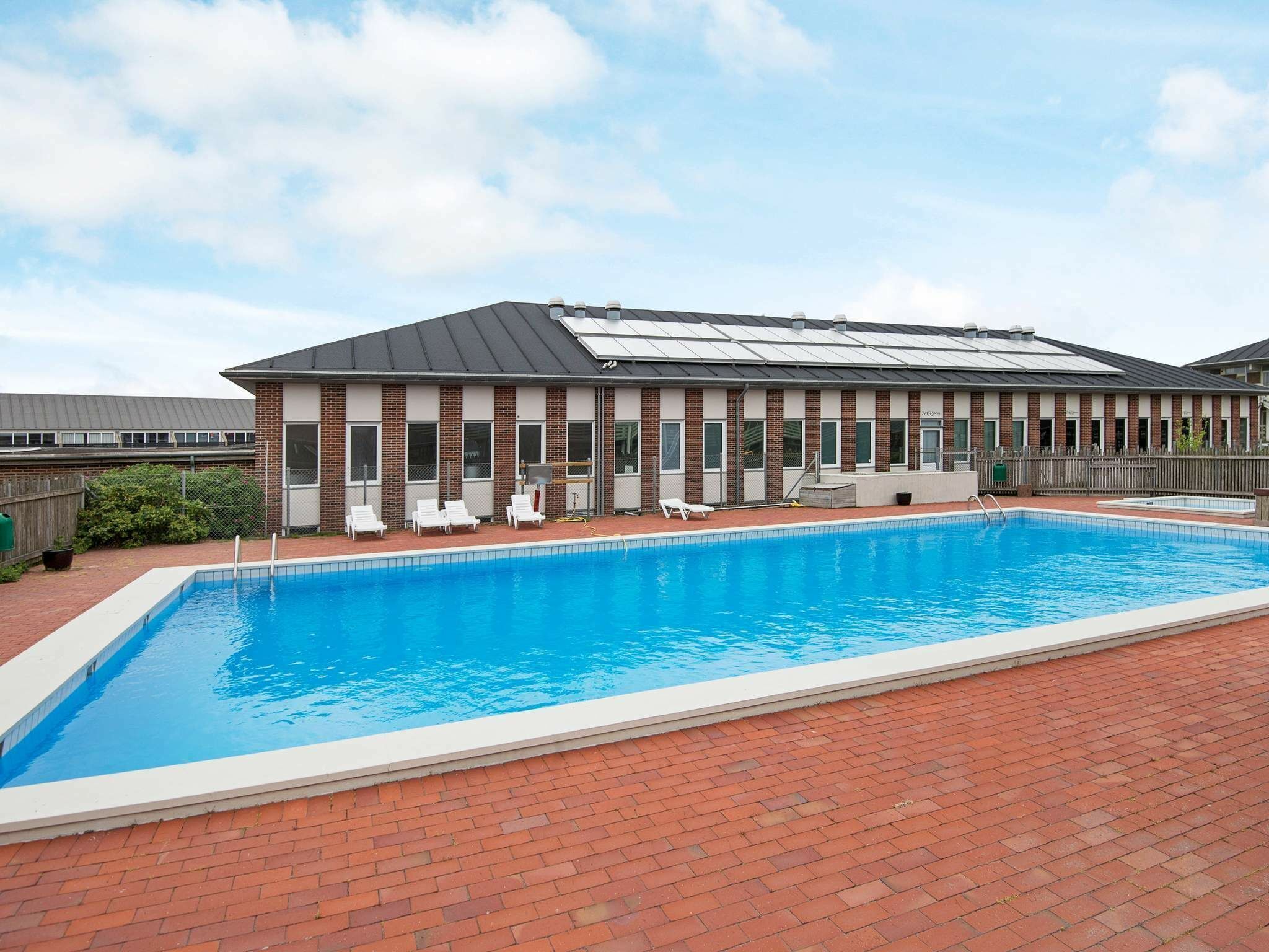 Udendørs pool