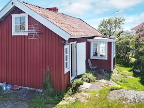 Exterior - 3 Person Holiday Home in Klovedal (Kyrkesund)