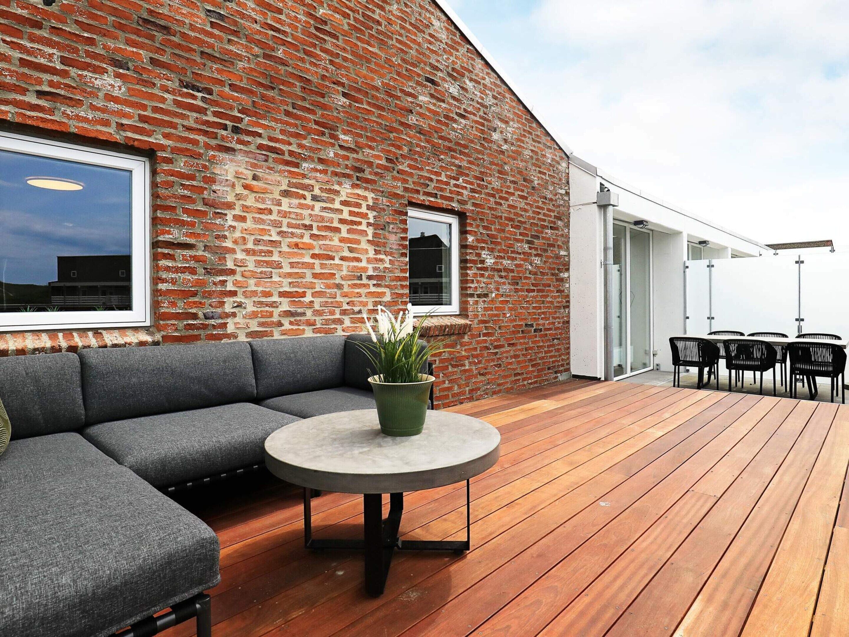 الإطلالة من المنشأة