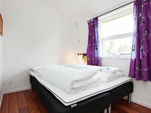 4 Schlafzimmer, Babybetten