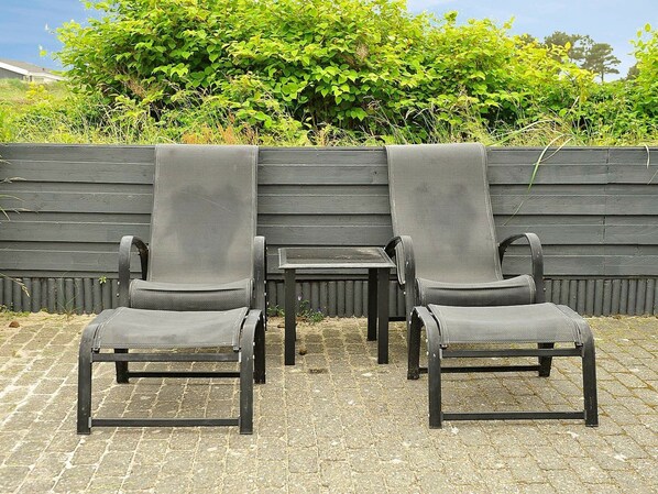 Balcony - Trendy Holiday Home in Henne With Sauna (Henne)