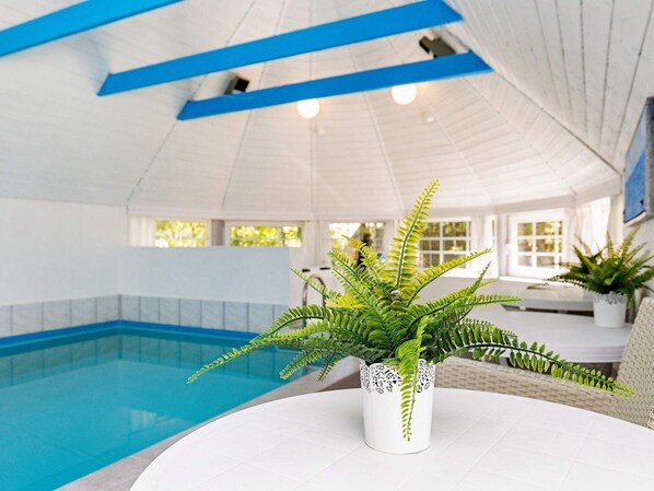 House | Pool | Indoor pool, outdoor pool - 12 Person Holiday Home in Vaeggerlose-by Traum (Vaeggerlose)