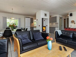House | Living area - 12 Person Holiday Home in Vaeggerlose-by Traum (Vaeggerlose)