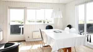 Dining - Modern Holiday Home in Løkken With Panoramic Views (Lokken)