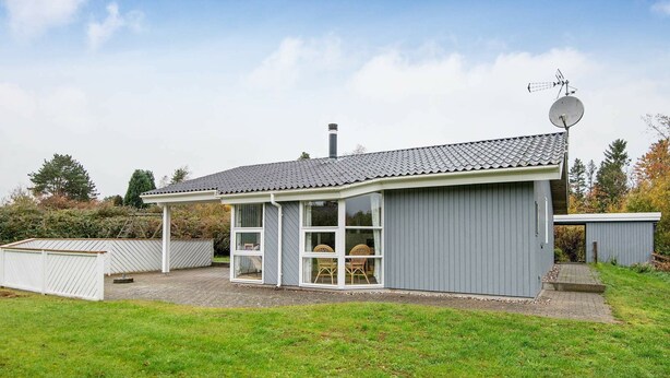 Exterior - Cozy Holiday Home in Glesborg With a Sauna (Glesborg)