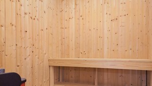 Sauna - Cozy Holiday Home in Glesborg With a Sauna (Glesborg)