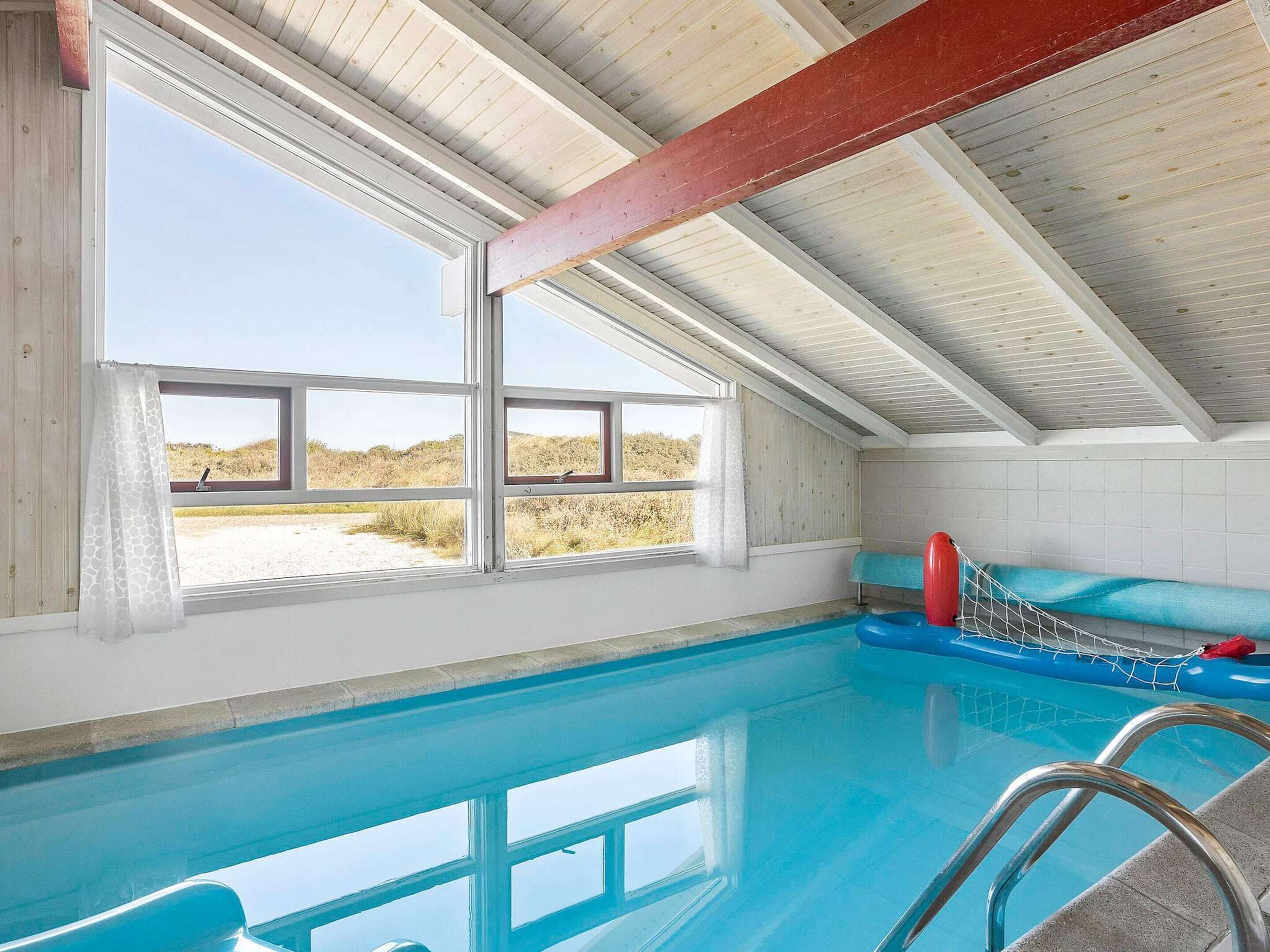 Hus | Pool | Indendørs pool, udendørs pool