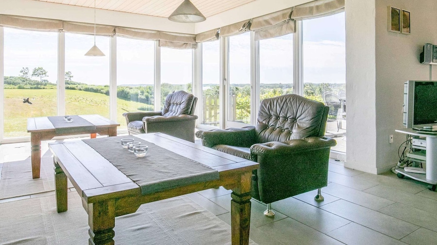 8 Person Holiday Home in Skals-by Traum