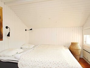 3 bedrooms - 6 Person Holiday Home in Albaek (Aalbaek)