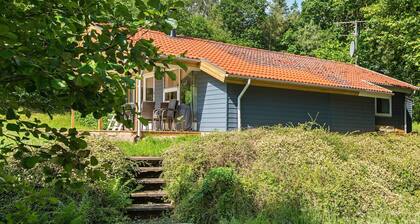 6 Person Holiday Home in Borkop