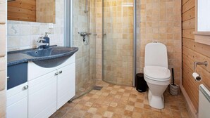 House | Bathroom - 10 Person Holiday Home in Vaeggerlose (Vaeggerlose)