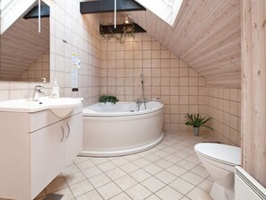 House | Spa treatment