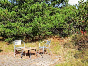 House | Dining - 10 Person Holiday Home in Blavand (Blavand)
