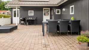 Unclassified image, 3 of 26, button - Opulent Holiday Home in Sjolund With Whirlpool (Sjølund)