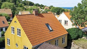 Exterior - Cozy Holiday Home in Fanø near Beach (Gudhjem)
