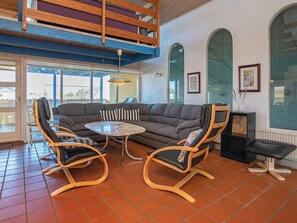 House | Dining