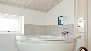 Ferienhaus | Badezimmer