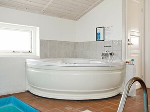 House | Bathroom
