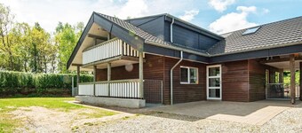 18 Person Holiday Home in Farvang