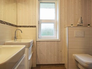 Bathroom - Holiday Home in Grömmitz (Groemitz)