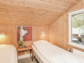 6 bedrooms - 14 Person Holiday Home in Blokhus (Blokhus)