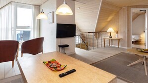 House | Dining - 10 Person Holiday Home in Blavand (Blavand)