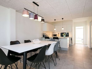 Apartment | Dining