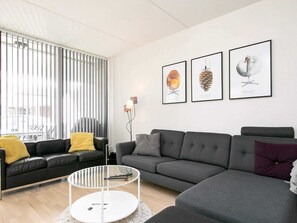 Apartment | Interior - Luxury Apartment With Jacuzzi (Ringkobing)