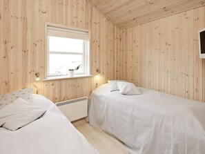 3 bedrooms, individually furnished
