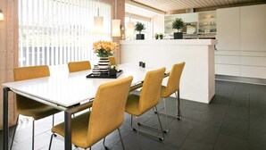 House | Dining - 8 Person Holiday Home in Blavand (Blavand)