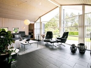 House | Interior - 8 Person Holiday Home in Blavand (Blavand)