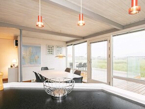 House | Dining