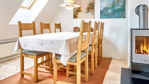 Apartment | Dining