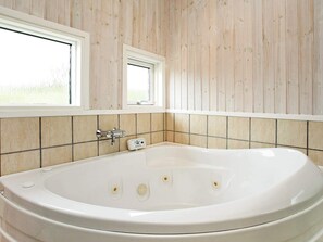 House | Spa treatment