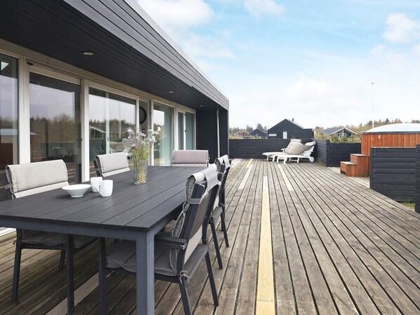 House | Dining