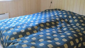3 Schlafzimmer, Babybetten