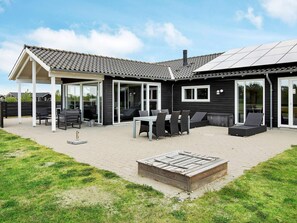 Unclassified image, 3 of 38, button - 5 Star Holiday Home in Vaeggerlose (Vaeggerlose)