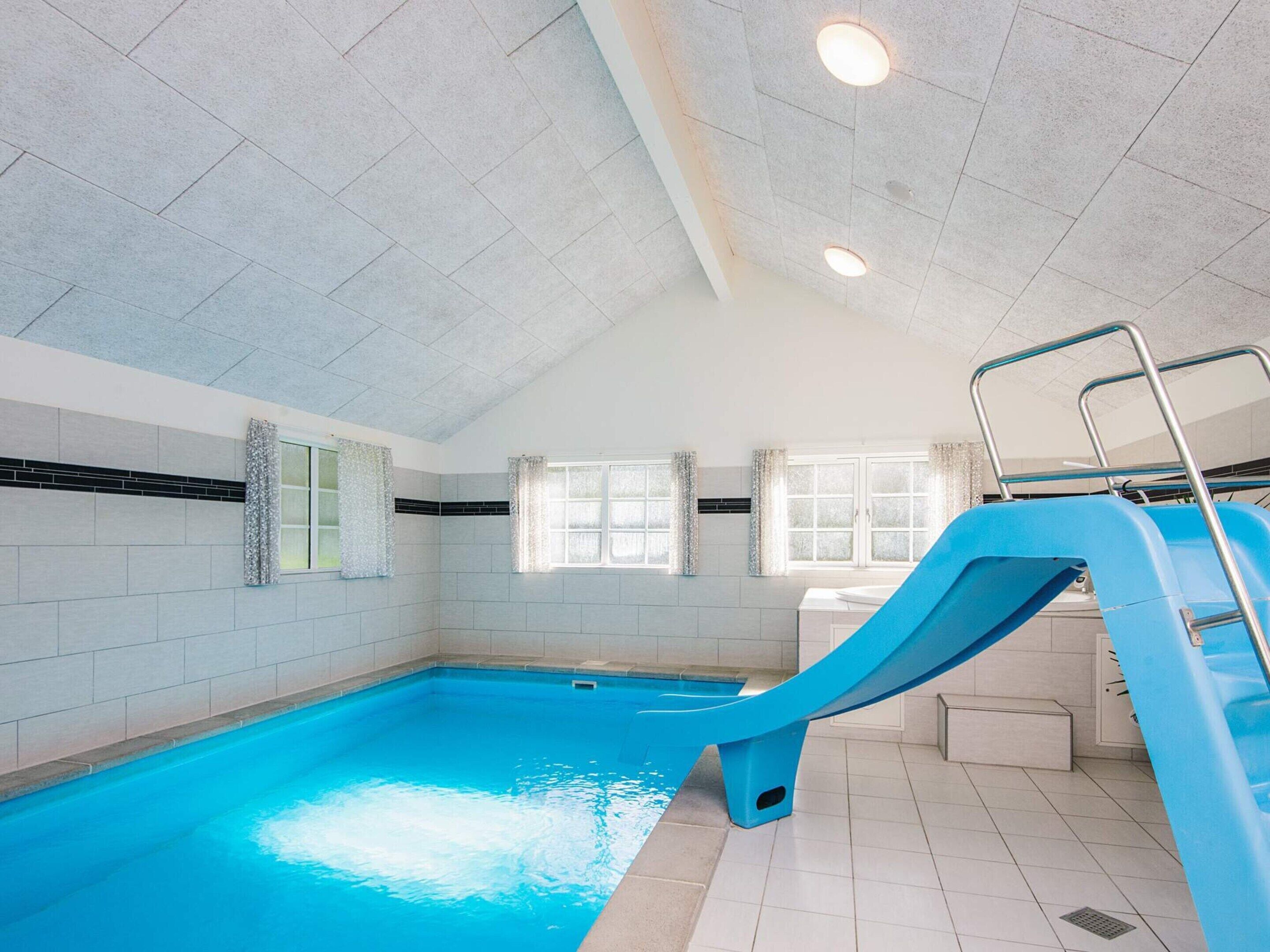 Casa | Piscina | Piscina coperta, piscina all'aperto