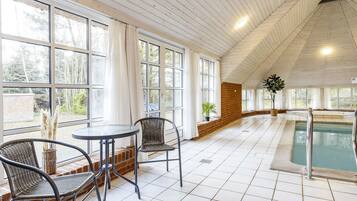 Ferienhaus | Pool | Innenpool, Außenpool