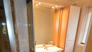 Bathroom - 8 Person Holiday Home in Åseral (Aseral)