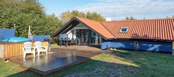 5 Person Holiday Home in Dannemare-by Traum