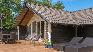 Balcony - Captivating Holiday Home in Oksbøl With Sauna (Oksbol)
