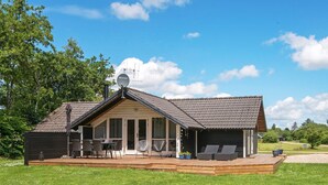 Exterior - Captivating Holiday Home in Oksbøl With Sauna (Oksbol)
