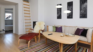 Apartment | Dining
