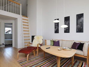Apartment | Dining