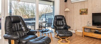 6 Person Holiday Home in Hemmet