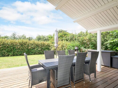 Stylish Holiday Home in Føllenslev near Sea