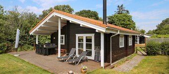 Stylish Holiday Home in Føllenslev near Sea