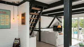 Room - Modern Holiday Home in Jutland With Barbecue (Ebeltoft)